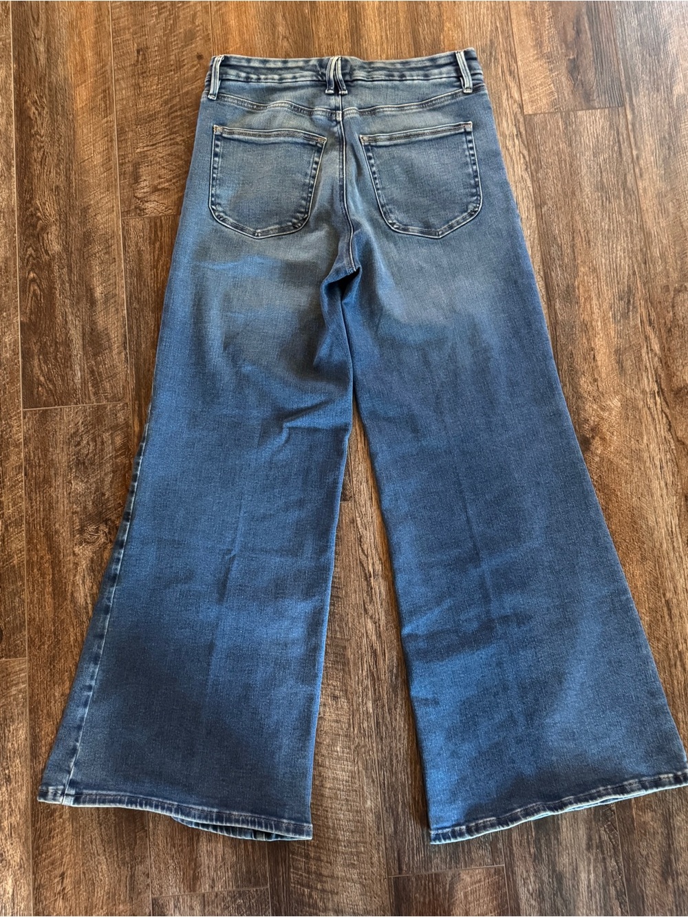 Good American Soft Tech Good Waist Palazzo 10/30 Jeans - Picture 2 of 9